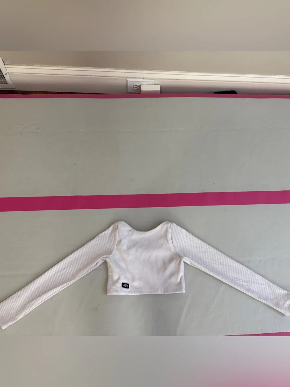 Tiger Friday White Long-Sleeve Dance Crop Top